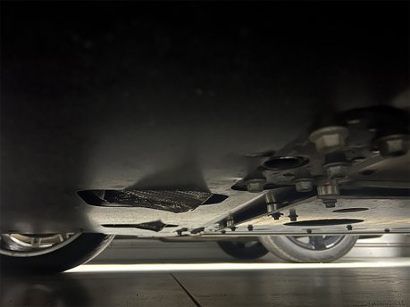 Aston Martin Vanquish V12 S 91