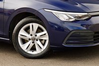 Volkswagen Golf LIFE TSI 11