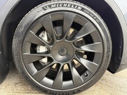 Tesla Model Y SUV 5dr Electric Auto RWD (346 ps) 14