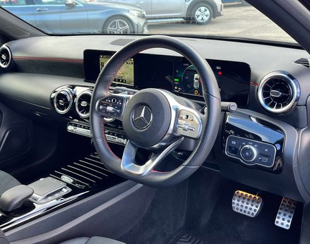 Mercedes-Benz A Class 1.3 A 250 AMG Line E Auto 5dr 18