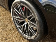 Porsche Macan GTS PDK 32