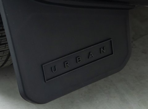 Land Rover Defender 90 V8 P525 36