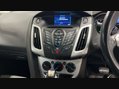 Ford Focus 1.6 Focus Zetec Navigator Auto 5dr 8