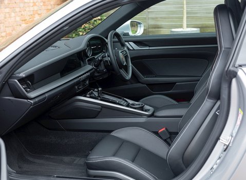 Porsche 911 Carrera S (992) 15