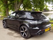 Porsche Macan 2.0T PDK 4WD SUV 2
