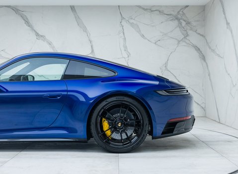 Porsche 911 Carrera GTS (992) 34