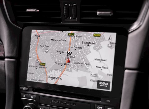 Porsche 911 (991.2) Carrera GTS 18