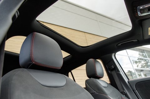 Mercedes-Benz EQA EQA 250 AMG LINE PREMIUM 38