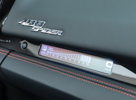 Ferrari 488 SPIDER 24