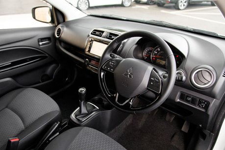 Mitsubishi Mirage 4