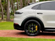 Porsche Cayenne 4.0T V8 Turbo TiptronicS 4WD Euro 6 (s/s) 5dr 61