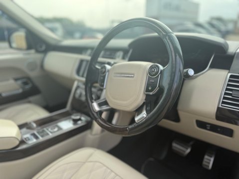 Land Rover Range Rover 4.4 SD V8 Autobiography Auto 4WD Euro 5 5dr 39