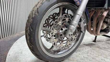 Yamaha FZ 2004 HIGH MILEAGE COMMUTER BIKE / PARTS BIKE 600CC 21