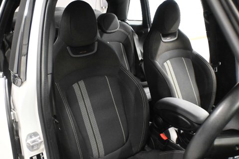 Mini Hatch 1.5 Cooper Sport Auto 5dr 35