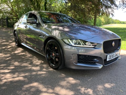 Jaguar XE 2.0 Diesel R-SPORT 3