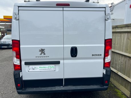 Peugeot Boxer 2.2 BLUEHDI 333 L1H1 PROFESSIONAL VAN 5