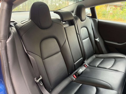 Tesla Model 3 Model 3 Performance AWD 4WD 4dr 28