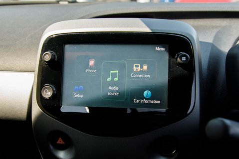 Toyota Aygo Aygo 1.0 VVT-i X-Clusiv 5dr Hatchback 25