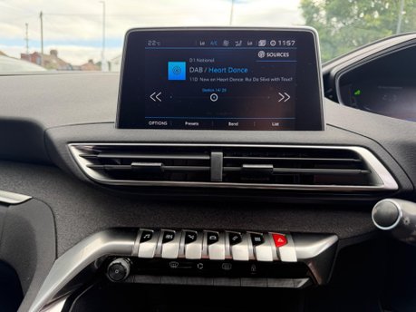 Peugeot 3008 S/S ALLURE 14