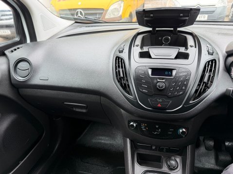 Ford Transit Courier 1.5 TDCi Panel Van 5dr Diesel Manual L1 Euro 6 (SLD) (75 ps) 29