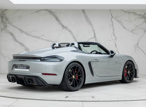 Porsche 718 Boxster Spyder 10