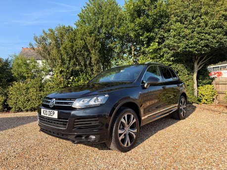 Volkswagen Touareg 3.0 TDI V6 BlueMotion Tech R-Line Tiptronic 4WD Euro 5 (s/s) 5dr