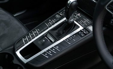 Porsche Macan GTS PDK 17