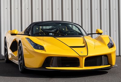 Ferrari LaFerrari Aperta