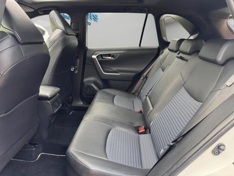 Toyota Rav4 2.5 VVT-h Dynamic CVT Euro 6 (s/s) 5dr 46