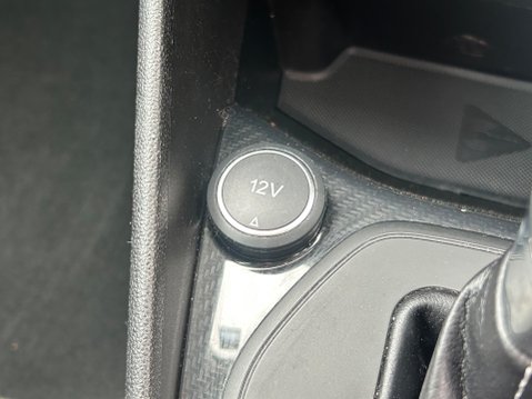 Ford Fiesta ACTIVE X 26
