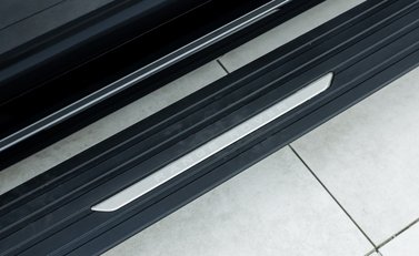 Land Rover Range Rover P530 SV 39