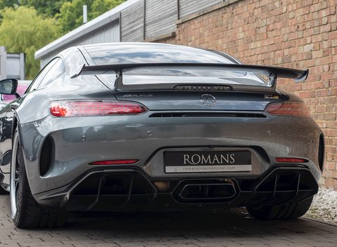 Mercedes-Benz Amg GT GT R 25