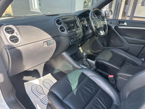 Volkswagen Tiguan 2.0 Tiguan R-Line TDI BlueMotion Technology 4Motion Semi-Auto 4WD 5dr 14