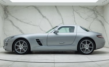 Mercedes-Benz SLS AMG 7