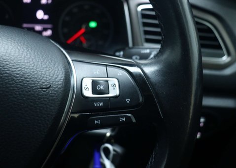 Volkswagen T-Roc 1.5 TSI GPF EVO SE SUV 5dr Petrol DSG Euro 6 (s/s) (150 ps) 36