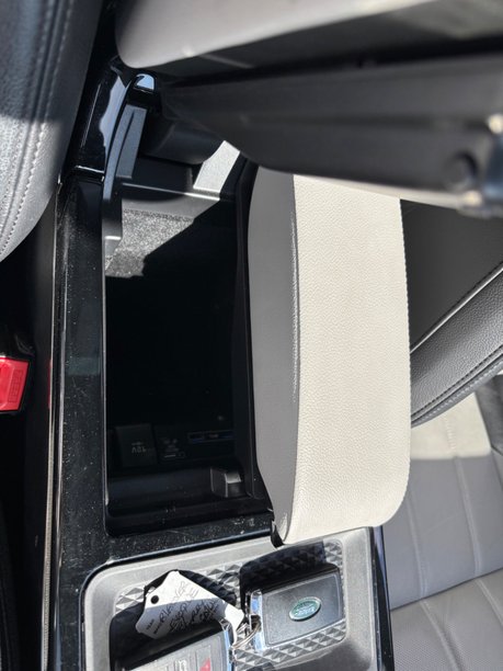 Land Rover Range Rover Evoque 2.0 P200 MHEV R-Dynamic SE SUV 5dr Petrol Auto 4WD Euro 6 (s/s) (200 ps) 31