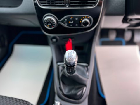 Renault Clio DYNAMIQUE S NAV DCI 41