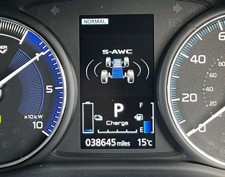 Mitsubishi Outlander 2.4 Outlander Design PHEV CVT 4WD 5dr 31