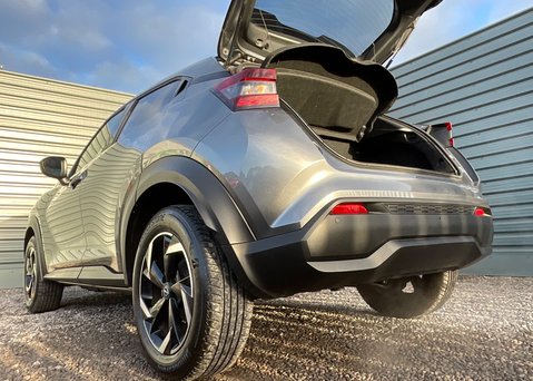 Nissan Juke DIG-T N-CONNECTA 17