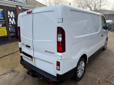 Renault Trafic SL27 SPORT DCI S/R P/V 30