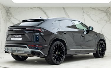 Lamborghini Urus 7