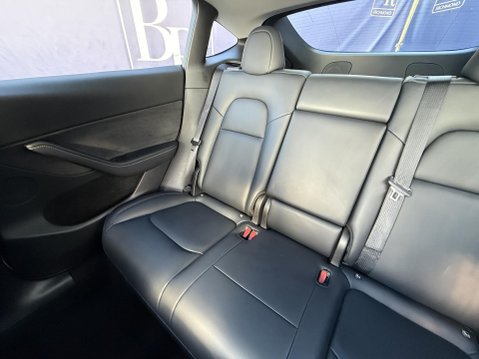 Tesla Model Y (Dual Motor) Long Range SUV 5dr Electric Auto 4WDE (384 bhp) 27
