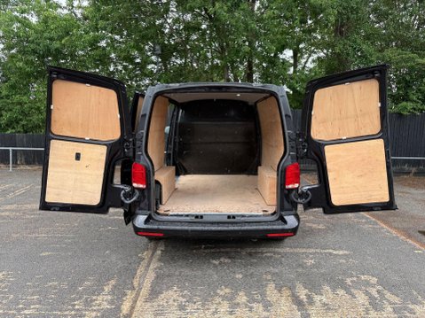 Volkswagen Transporter T28 TDI P/V HIGHLINE 34