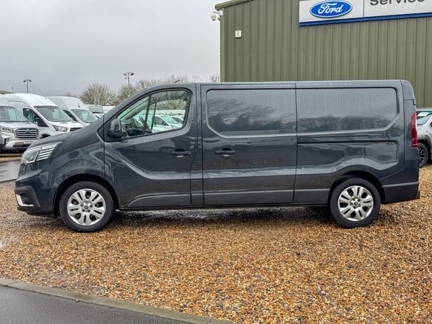 Renault Trafic LWB L2H1 Ll30 Sport Dci Air Con Navigation Sensors EURO 6 SELECT 9
