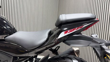 Suzuki GSX-S GSX 125 S 2024 ONLY 1K STUNNING 15BHP LEARNER 125CC SPORT 26