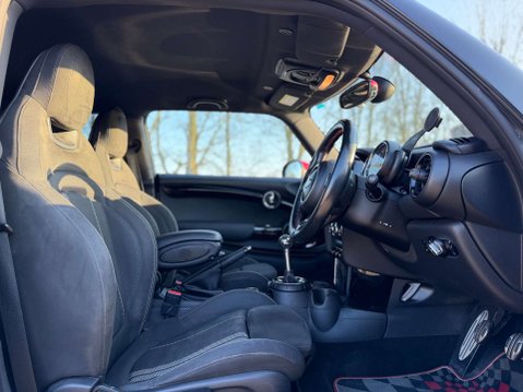 Mini Hatch 2.0 John Cooper Works 3dr 4