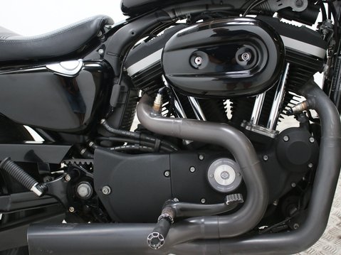 Harley-Davidson Sportster IRON 883 XL N 13 26