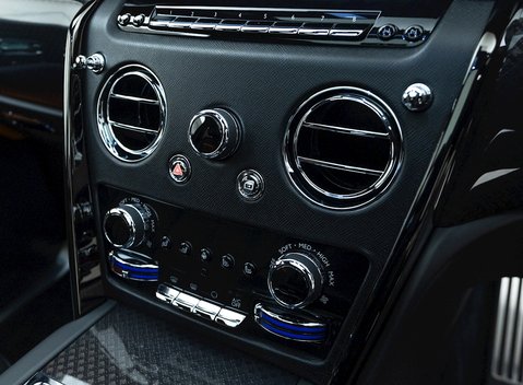 Rolls-Royce Cullinan Black Badge 22