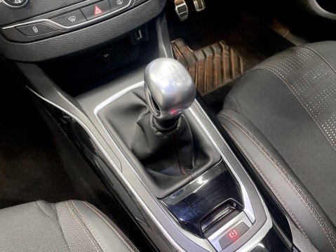 Peugeot 308 1.5 BlueHDi GT Line Hatchback 5dr Diesel Manual Euro 6 (s/s) (130 ps) 17