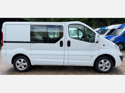 Vauxhall Vivaro 2.0 2900 CDTi Sportive Crew Van 5dr Diesel Manual FWD L1 (195 g/km, 113 bhp 19